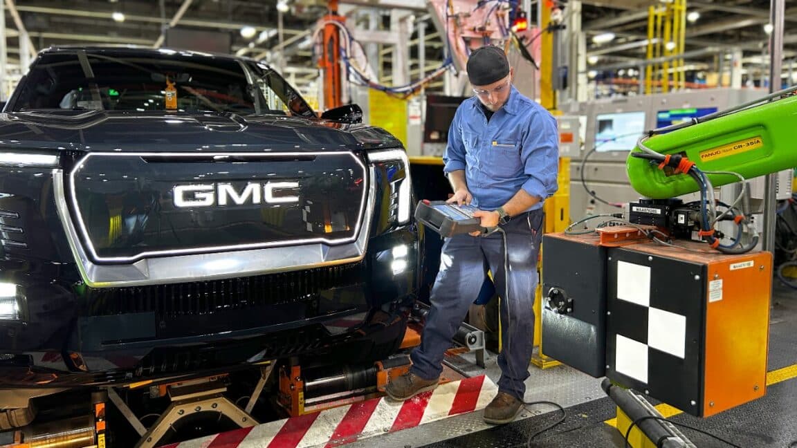 GM Installs Robots at Factory Zero While 1,300 Workers Remain Laid Off