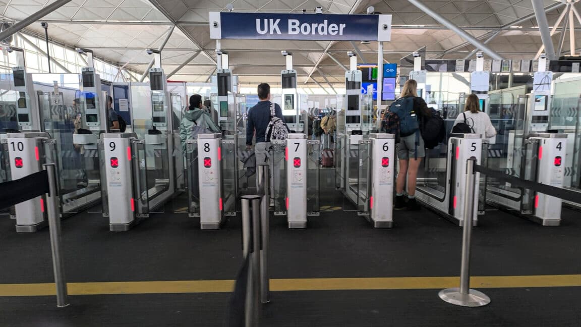 UK Plans to Use Facial Age Estimation on Asylum Seekers Despite Flawed AI Results
