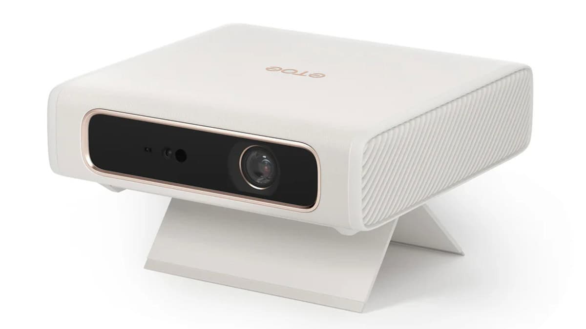 ETOE Dolphin 2: The Google TV Projector That Lights Up Your Wall and Charges Your Phone