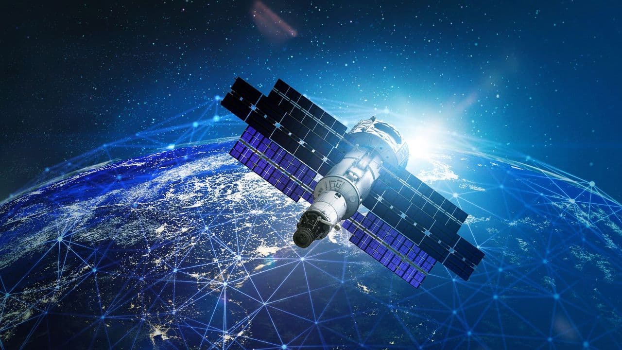 China Unifies Tech Sector to Build Grid-Free Orbiting Satellite AI Data Centers — A Direct Challenge to SpaceX